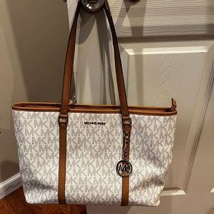 Xlarge michael kors computer bag/tote
